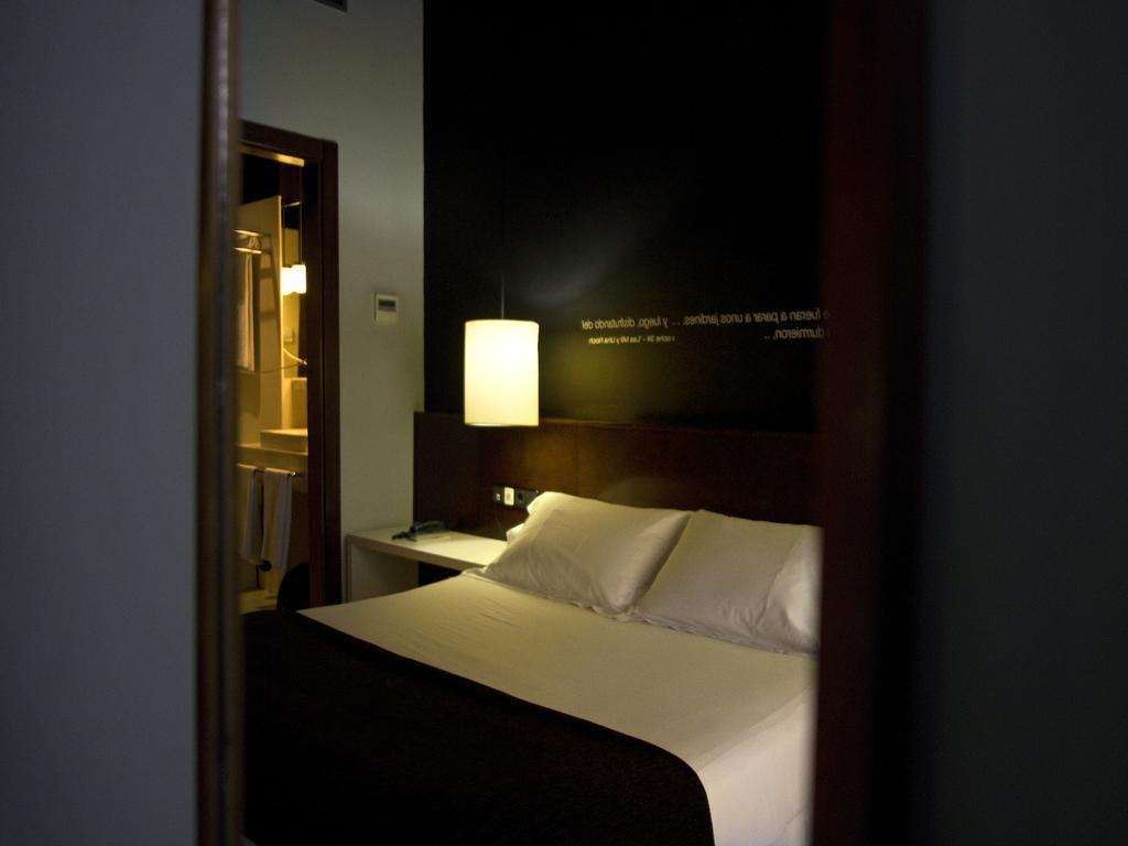 Hostal Badaloni Badalona Szoba fotó